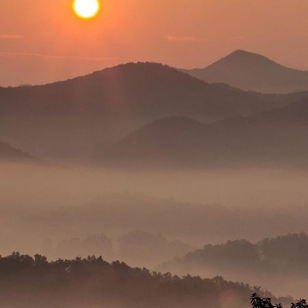 Villa Views I Mins To Dollywood I Hot Tub I Pool Table Sevierville Esterno foto